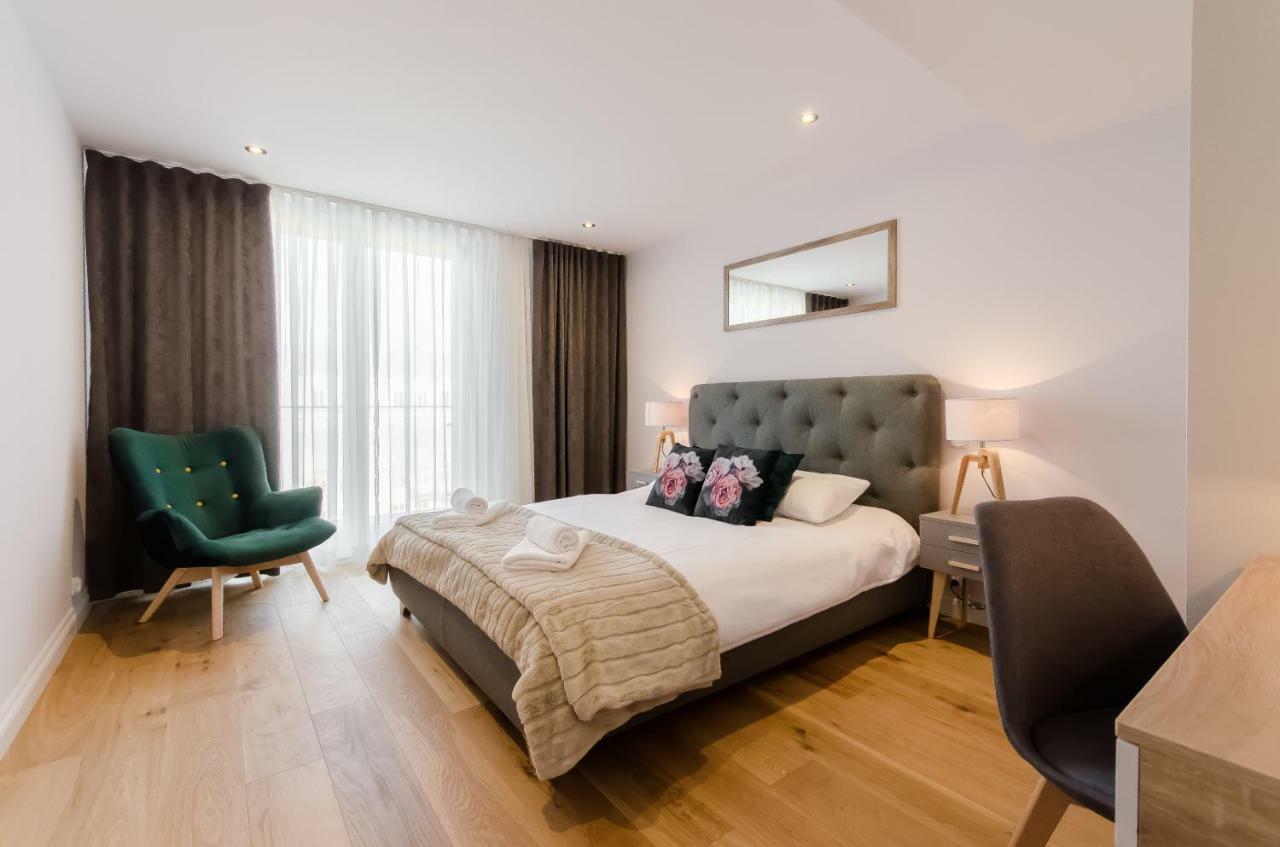 Kazimierz Penthouse with private terrace Appartement Krakau Buitenkant foto