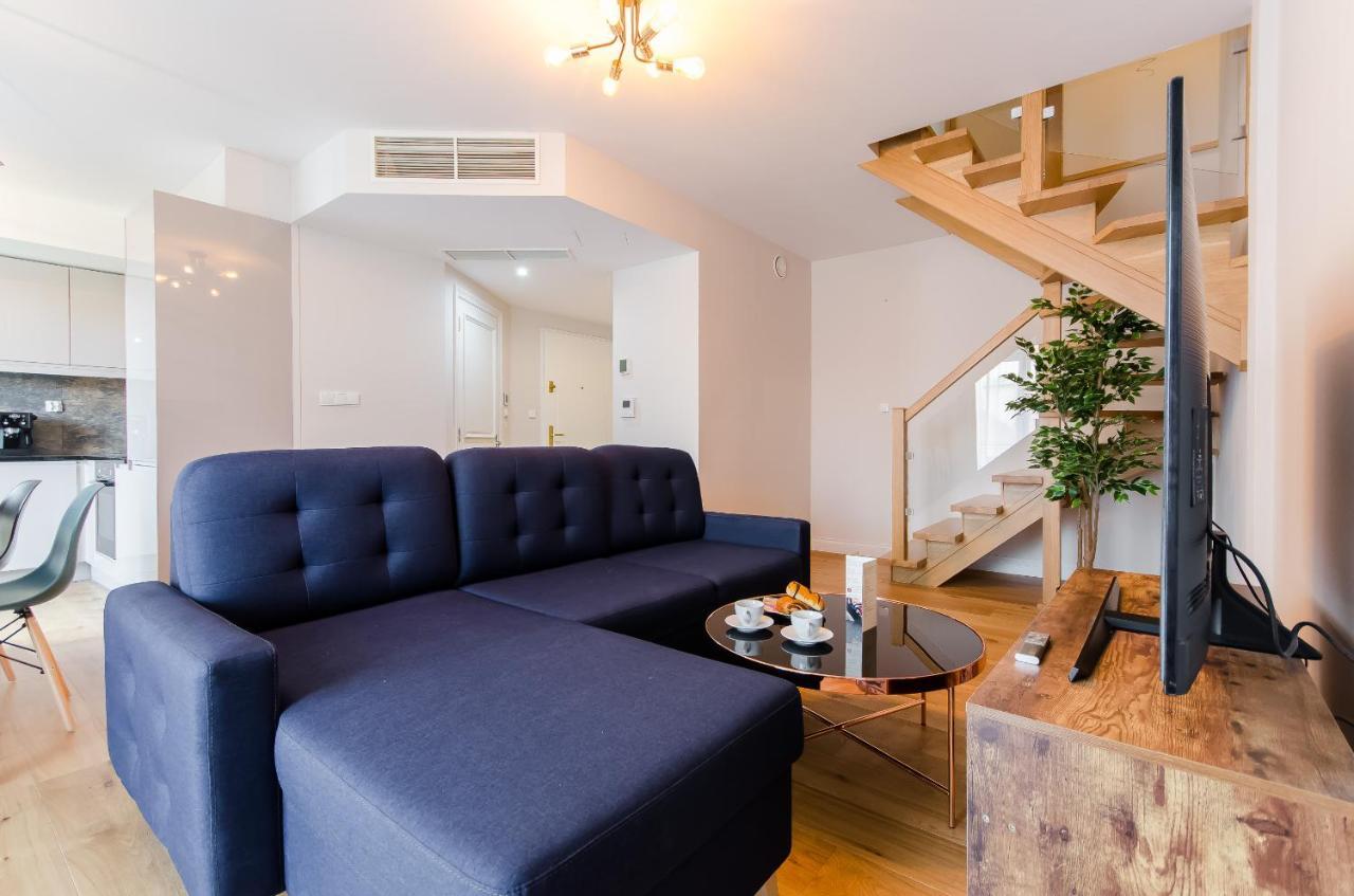 Kazimierz Penthouse with private terrace Appartement Krakau Buitenkant foto